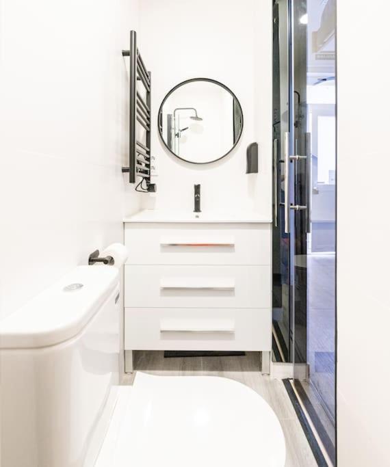 Coqueto Apartamento Cerca Bravo Murillo Wifi Madrid Bagian luar foto